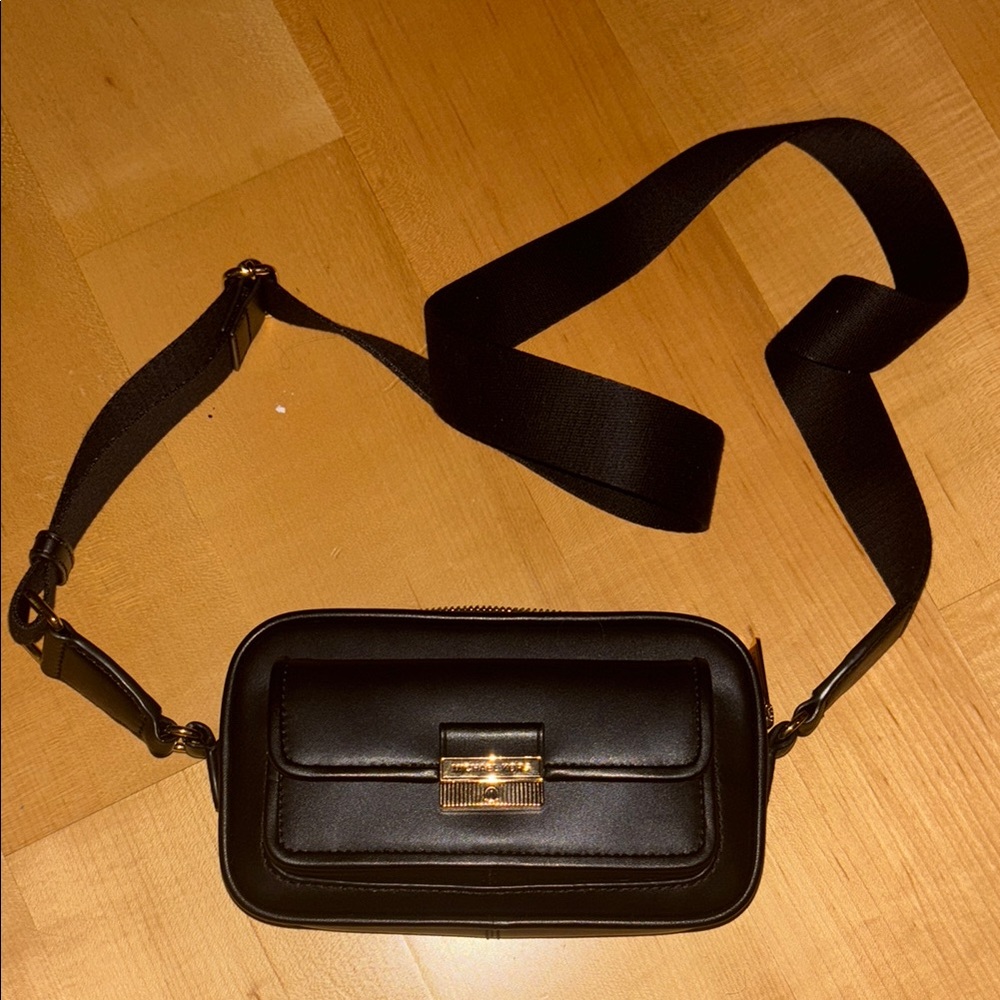 MICHAEL Michael Kors Black Crossbody Bag
